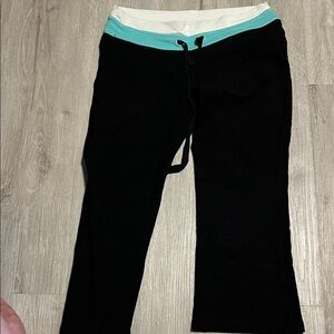 Women's Black and Teal Capris